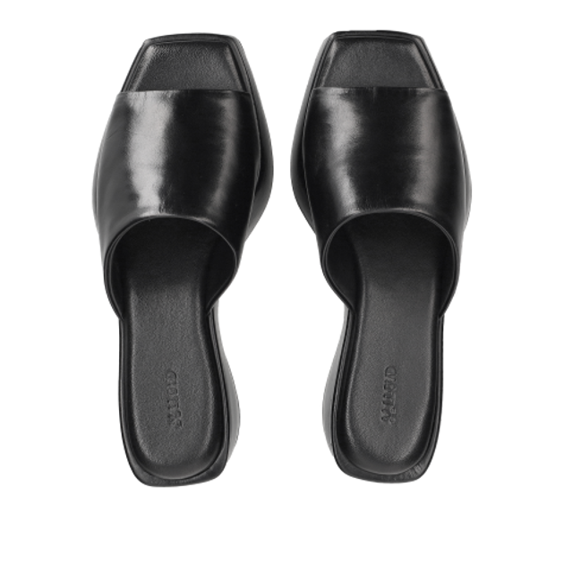 Lloyd 16-667-00 VEGAN MUSE Sandaletten in schwarz