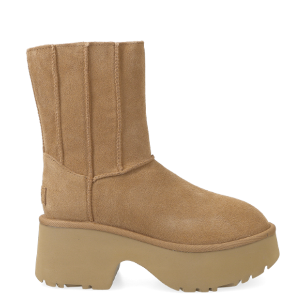 UGG CLASSIC TWIN SEAM NEW HEIGHTS Stiefel in braun