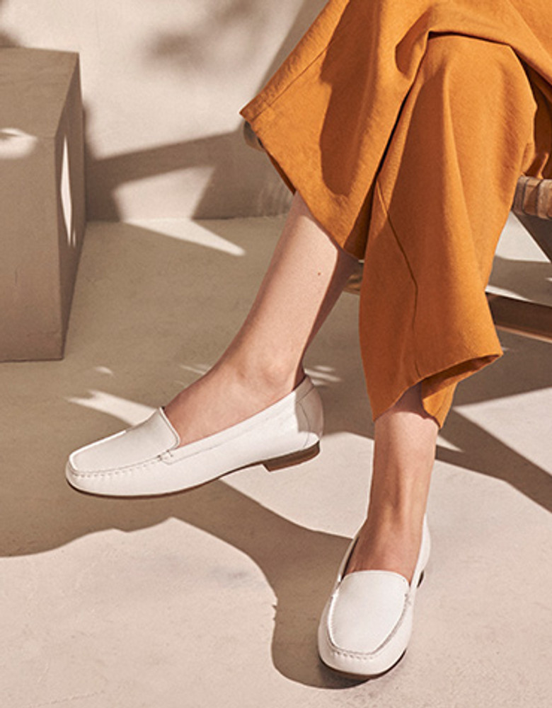 Sioux 66952 ZALLA Slipper & Mokassin in weiß