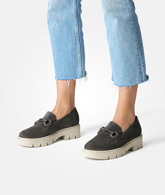 Paul Green 1043-024 Slipper & Mokassin in grau