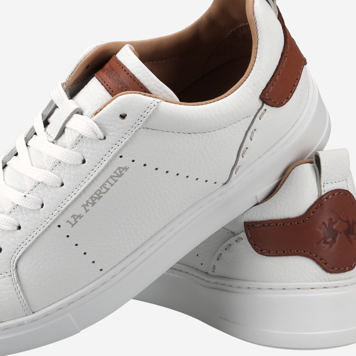 La Martina 003 Sneakers Uomo In Pelle Bianca – Stringate, Suola Extra Light – Design Italiano