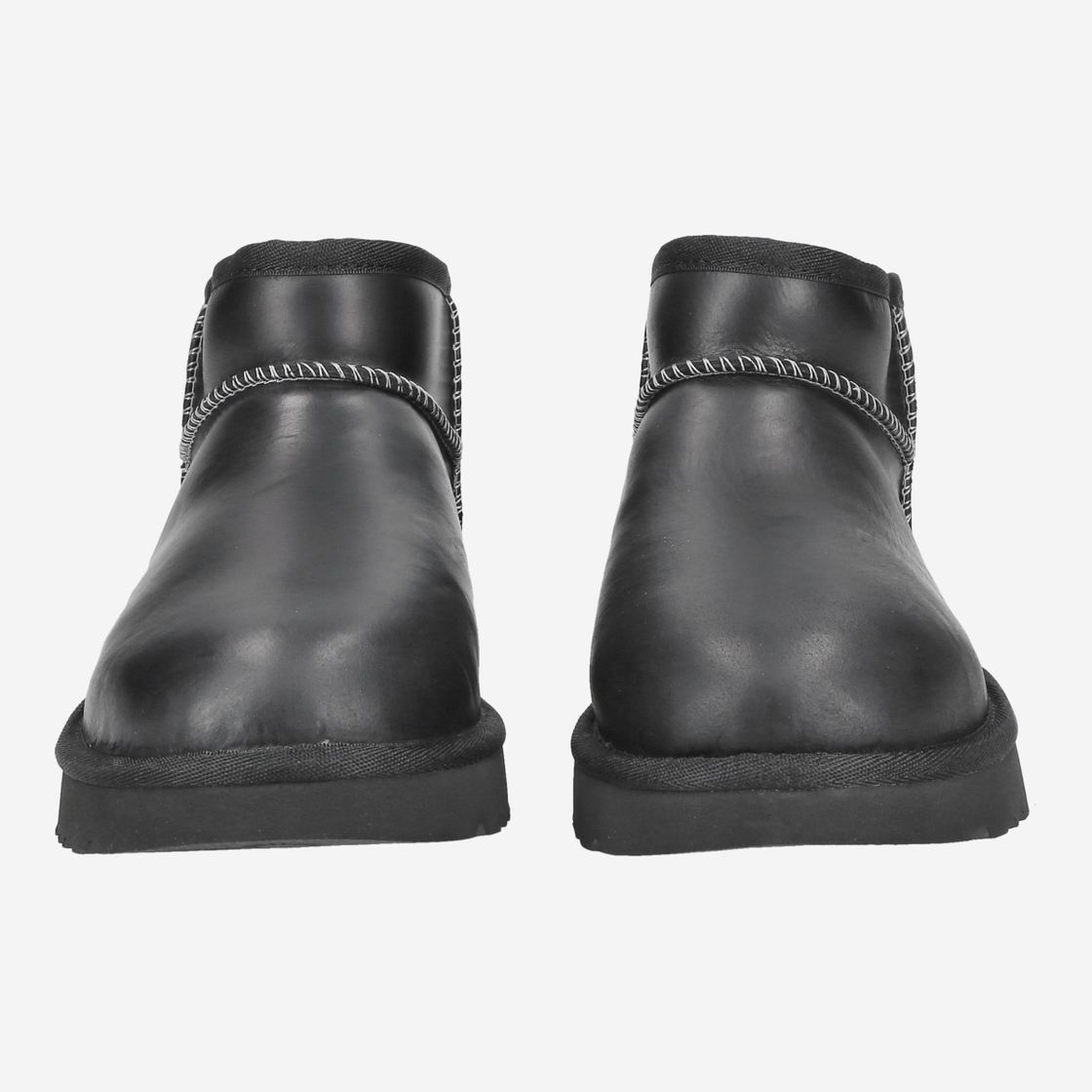 UGG australia CLASSIC ULTRA MINI - Schwarz - Frontansicht