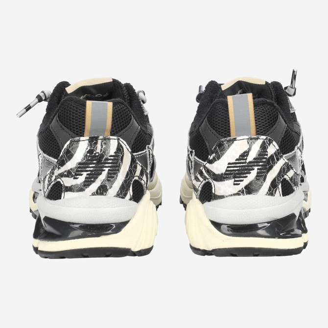 MRP MRP01 - Schwarz, Zebra - Seitenansicht