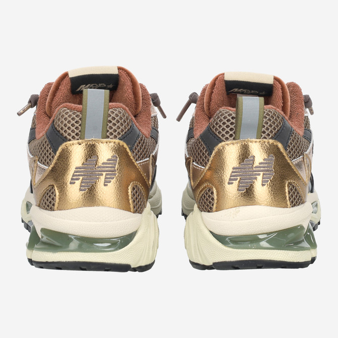 MRP MRP01 - Rot, metallik - Seitenansicht