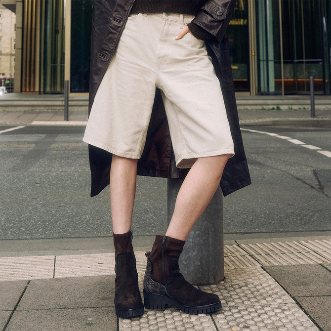 Donna Carolina RAY STRASS - Braun