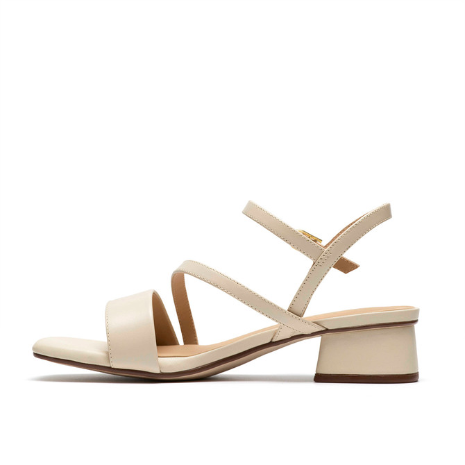 Clarks Serina35 Strap - Beige /  Creme - Frontansicht