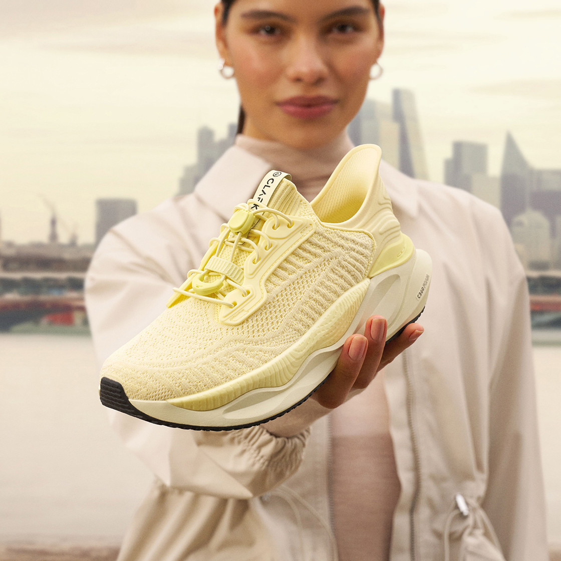 Clarks Pace Rise - Gelb