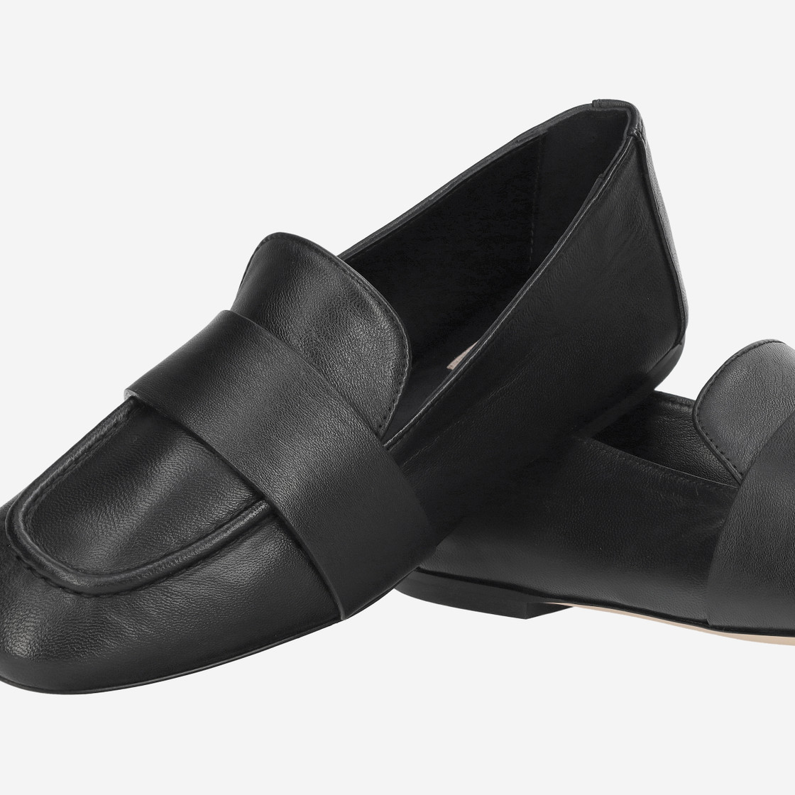 Attilio Giusti MARIENNE - Schwarz - Sonderbild